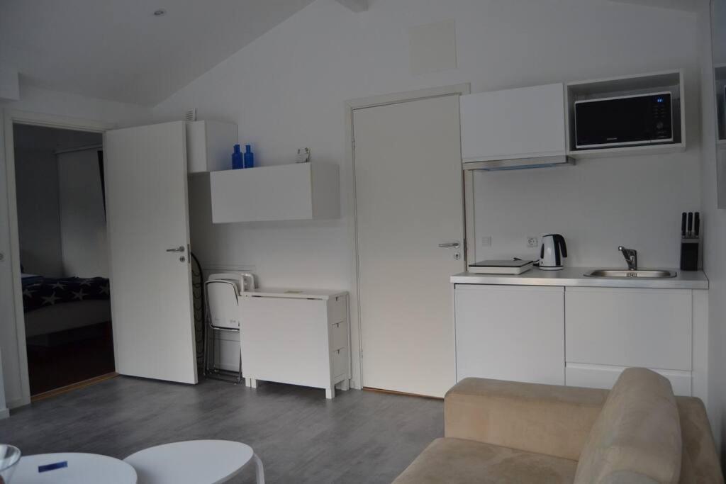 Calm Villa-apartement Near The Sea And Nature Ferienhaus